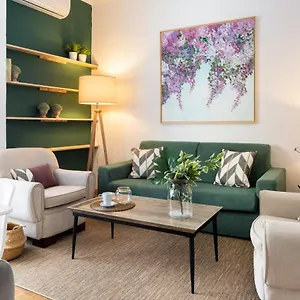 apartamento-frente-a-triana.es-andalucia.com/